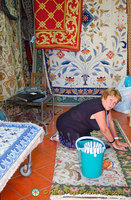 Preparing the Arraiolos carpet