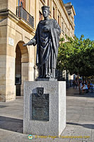 Pamplona sculpture