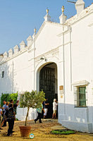 Hacienda los Miradores main entrance