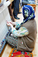Hand knotting rug