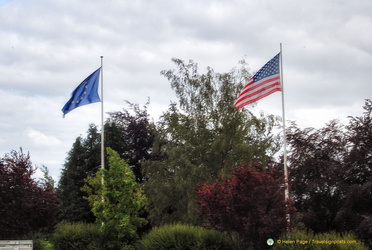EU and US flags at the Mardasson Memorial