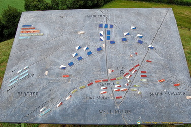 Map of where Napoleon and Wellington's troops were positioned