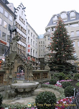 Cologne Weihnachtsmarkt (Christmas Market)