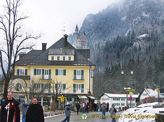 The Muller Hotel with Schloss Neuschwanstein in the background