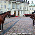 Amalienborg Palace - home of the Danish royal family since 1794 (22092 odwiedzin) Amalienborg Palace - home of the Danish royal family since 1794 Amalienborg Palace - home of the Danish royal family since 1794