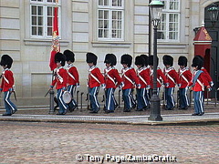 During our visit, the palace was preparing to receive the credentials of a new foreign ambassadorl