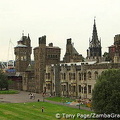 Built during the period 1869-1873, the Clock Tower rises to a height of 40m and consists of seven stories
[Cardiff Castle - Car