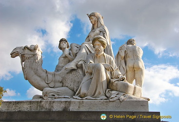 Albert Memorial - Sculpture representing Africa