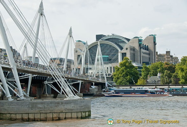 Hungerford  Bridge and the Charing Cross station