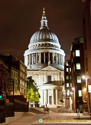 St Paul's Cathedral by night