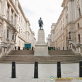 Statue of Robert Clive