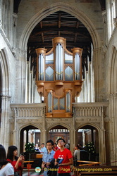 This Swiss Metzler organ is one of only two made by this firm in Britain.