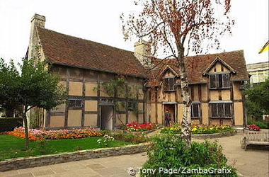 and Stratford-upon-Avon soon became a literary shrine to Shakespeare [Stratford-upon-Avon - England]
