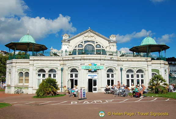 Torquay shopping at the Pavillion