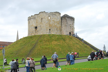 Clifford's Tower takes its name from Roger de Clifford who was hung here for treason