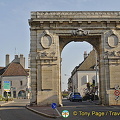Beaune gateway