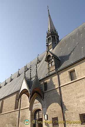 Roof of Hospices de Beaune