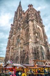 Cathedrale Notre Dame de Strasbourg and its Christmas market