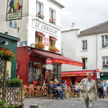 Le Consulat, a popular restaurant on the corner of rue Norvins and rue des Saules. A good place for people-watching