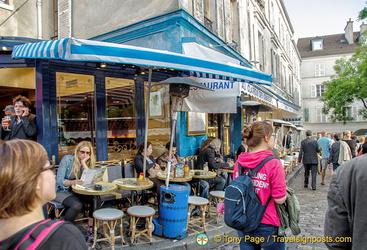 More Montmartre cafés