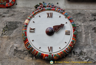 A ceramic clock from the Galerie D'Art, across from the La Bonne Franquette