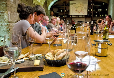Wine tasting participants at O Chateau