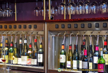 The wine bar at O Château