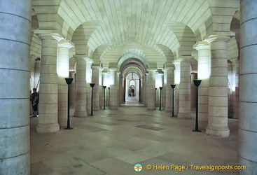 Doric columns in the Panthéon crypt