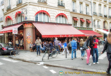 Bar du Marché on the corner of rue de Buci and rue de Seine 