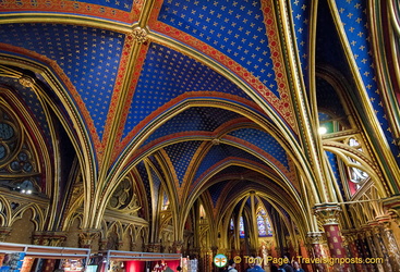 Richly coloured vault of the Lower chapel