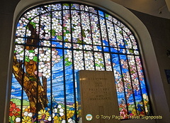 A Printemps memorial