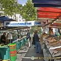 Les Marchés Raspail