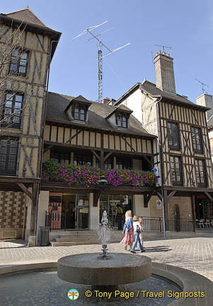 Troyes - France (1351 visits) Troyes - France