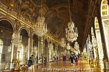 In 1919, the Treaty of Versailles was ratified in this hall, thus ending World War I 