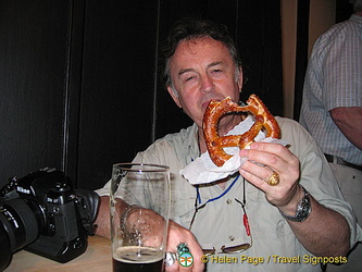 Pretzel goes well with the Rauchbier