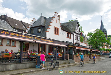 Alter Moselbahnhof restaurant in the old railway station