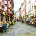 Restaurants and shops in Graacher Strasse