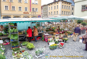 Market day at Deggendorf city square
