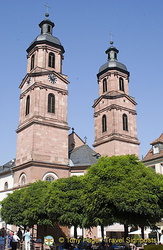 The twin towers of Stadtpfarrkirche St. Jakobus