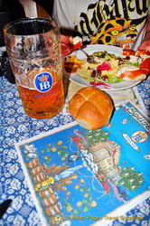 Dinnertime at Hofbrauhaus
