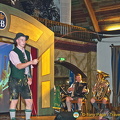 Hofbräuhaus whip performer