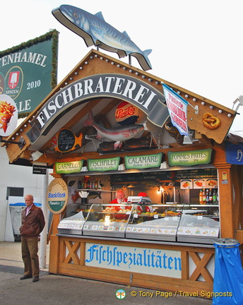 Fischbraterei has calamari and fish and chips