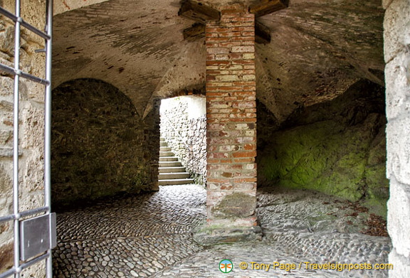 Probably one of the guard houses on the path to Veste Oberbaus