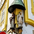 Religious figures on Hotel Wilder Mann building
