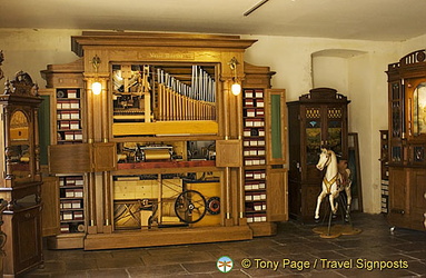 Organ music box