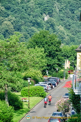 Cycle in the Moselle