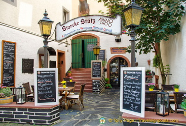 Storcke Stutz Kellerschanke, a restaurant at Bruckenstrasse 4 in Trarbach