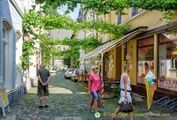 Tourists in Traben-Trarbach