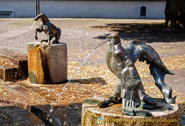 Bronze sculptures of the fountain