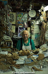Stavros Melissinos the philosopher/poet in his sandal shop, Plaka
[Athens - Greece]
